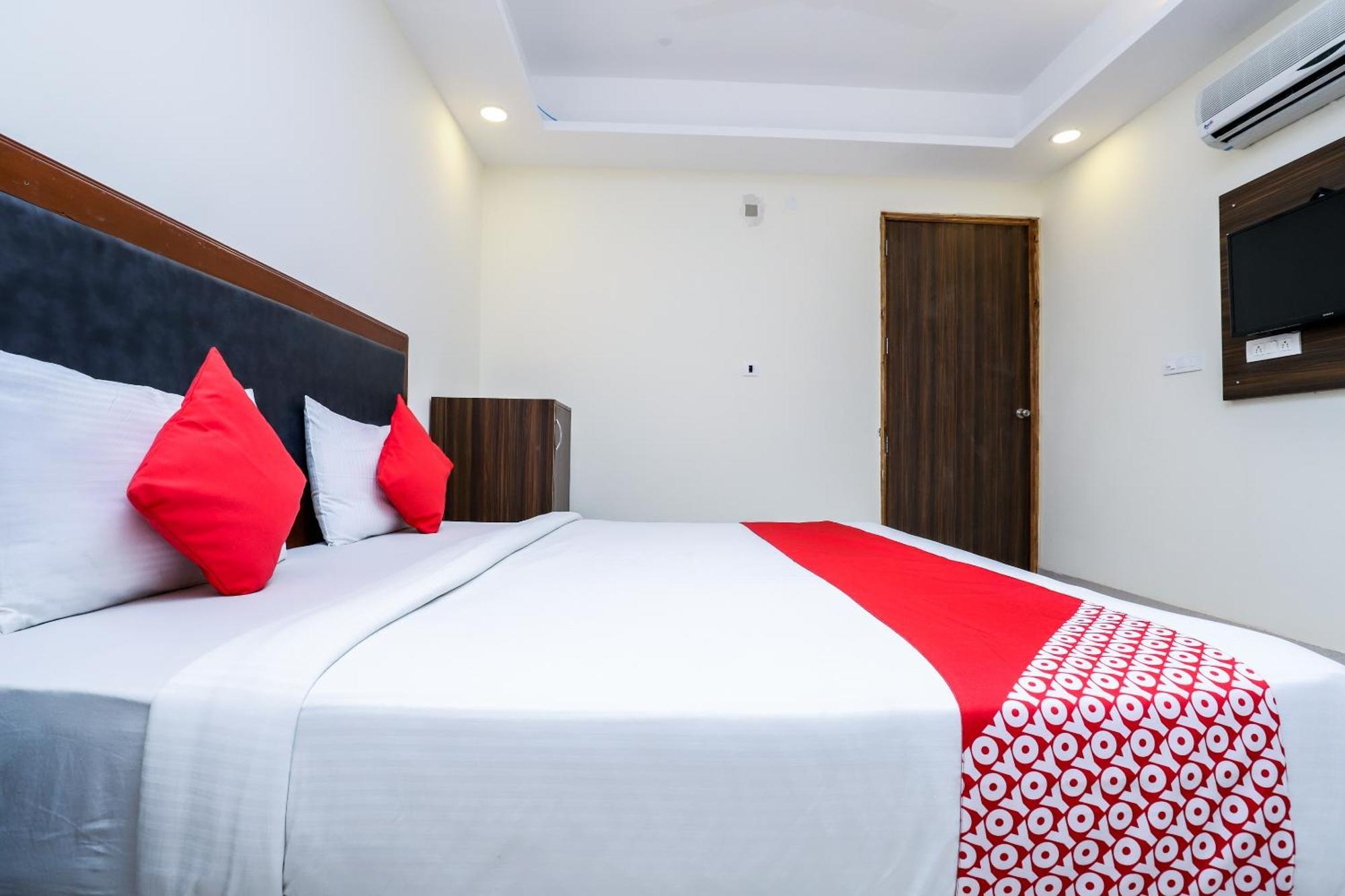 Caves International Near Igi Airport Delhi 4*